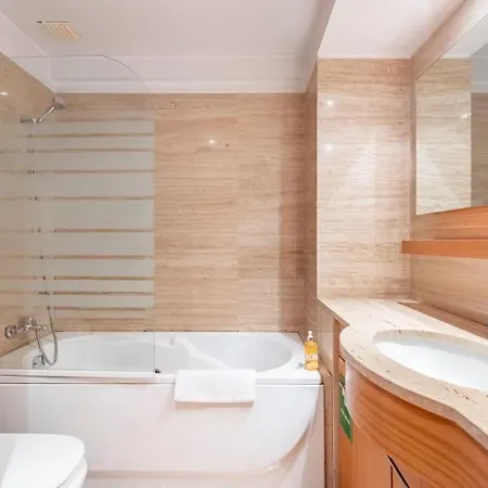 Patio - 57655al * Лісабон